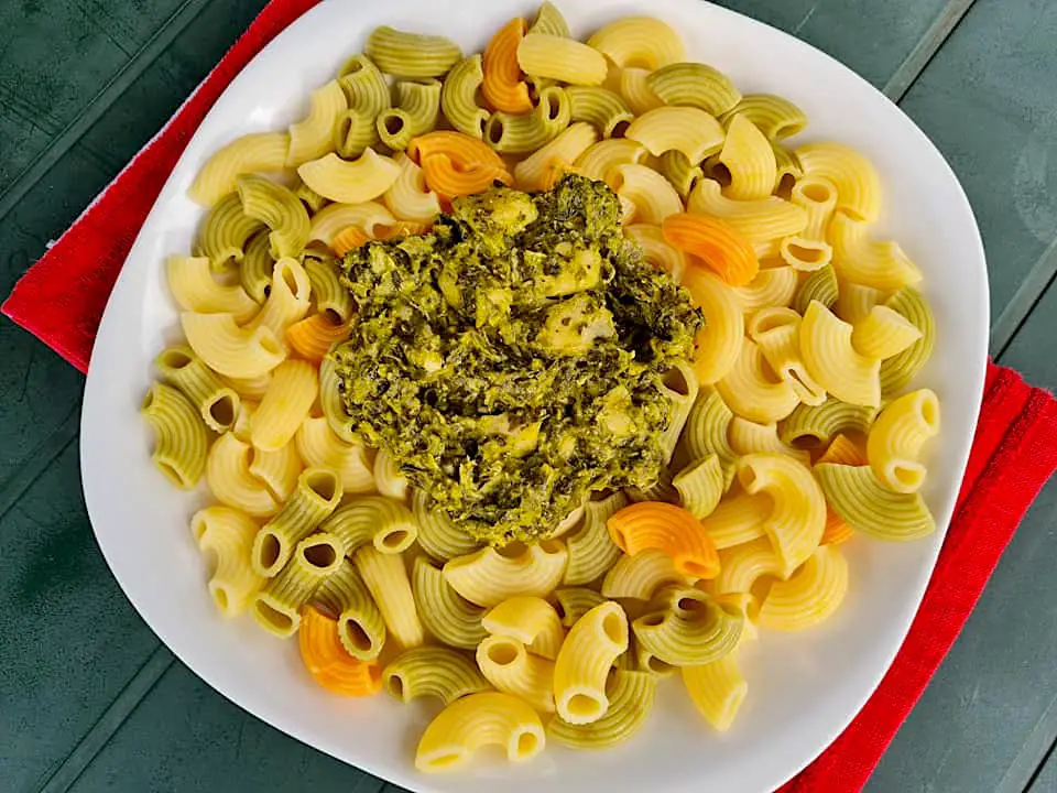 Creamy Chicken & Spinach Pasta - Quick and Easy Recipes